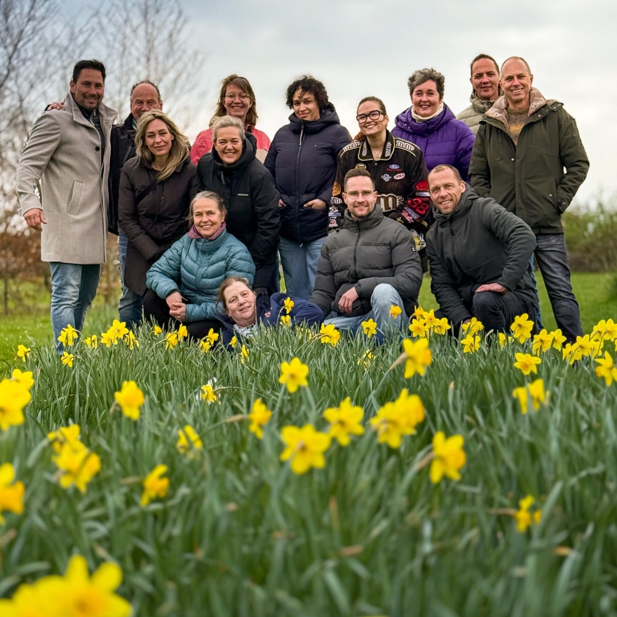 Groep tijdens een Wake Up Walk in de natuur.